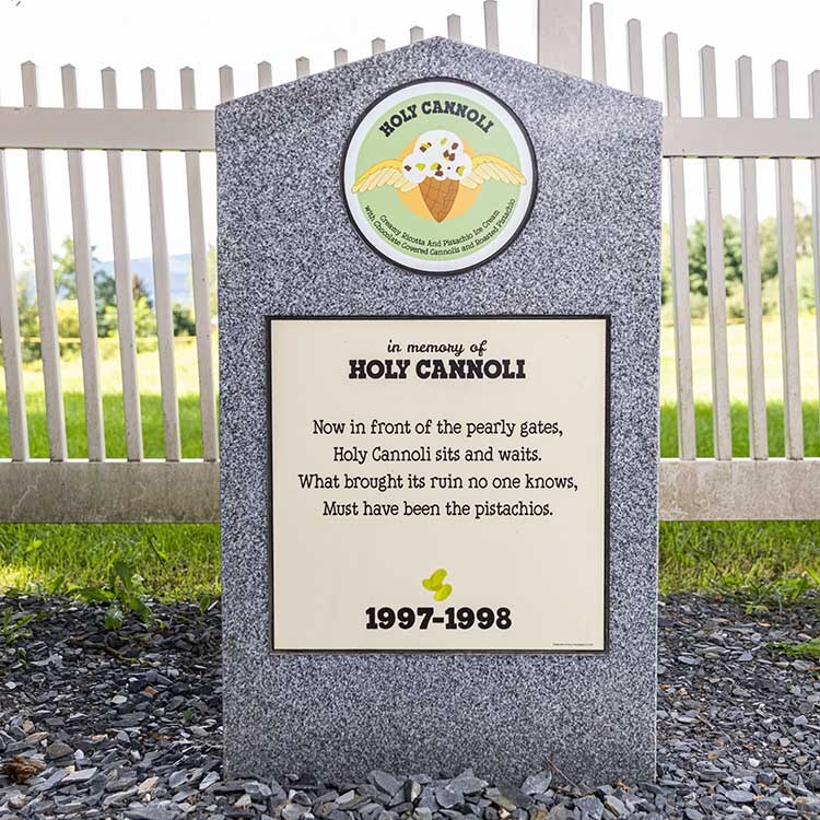 Holy Cannoli tombstone